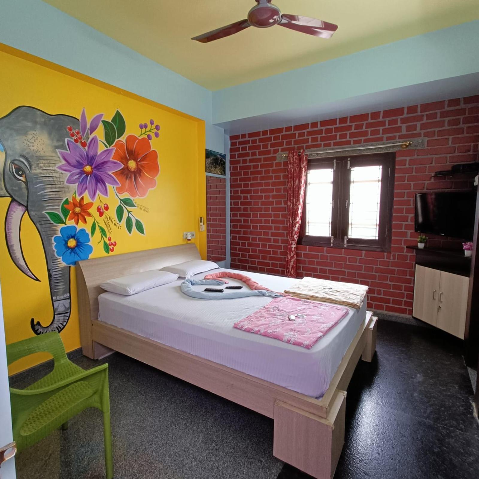 Mango Tree Homestay Hampi Exteriör bild