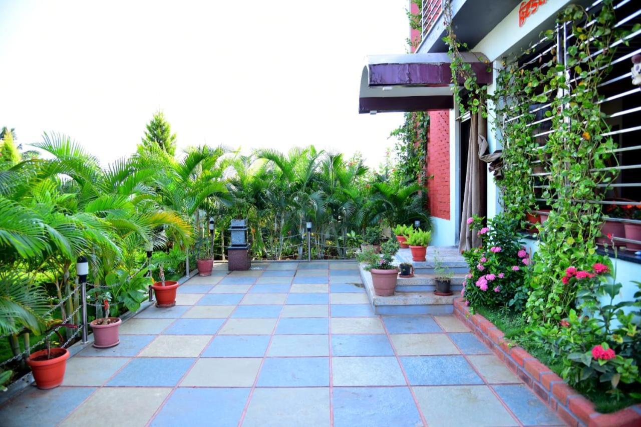 Mango Tree Homestay Hampi Exteriör bild